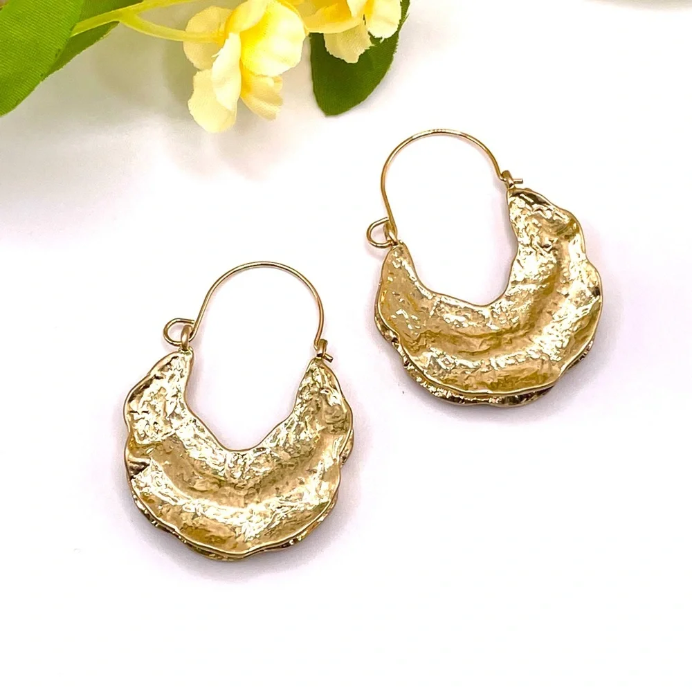 Gold Crescent Moon Hoop Earrings - Picture 5 of 7